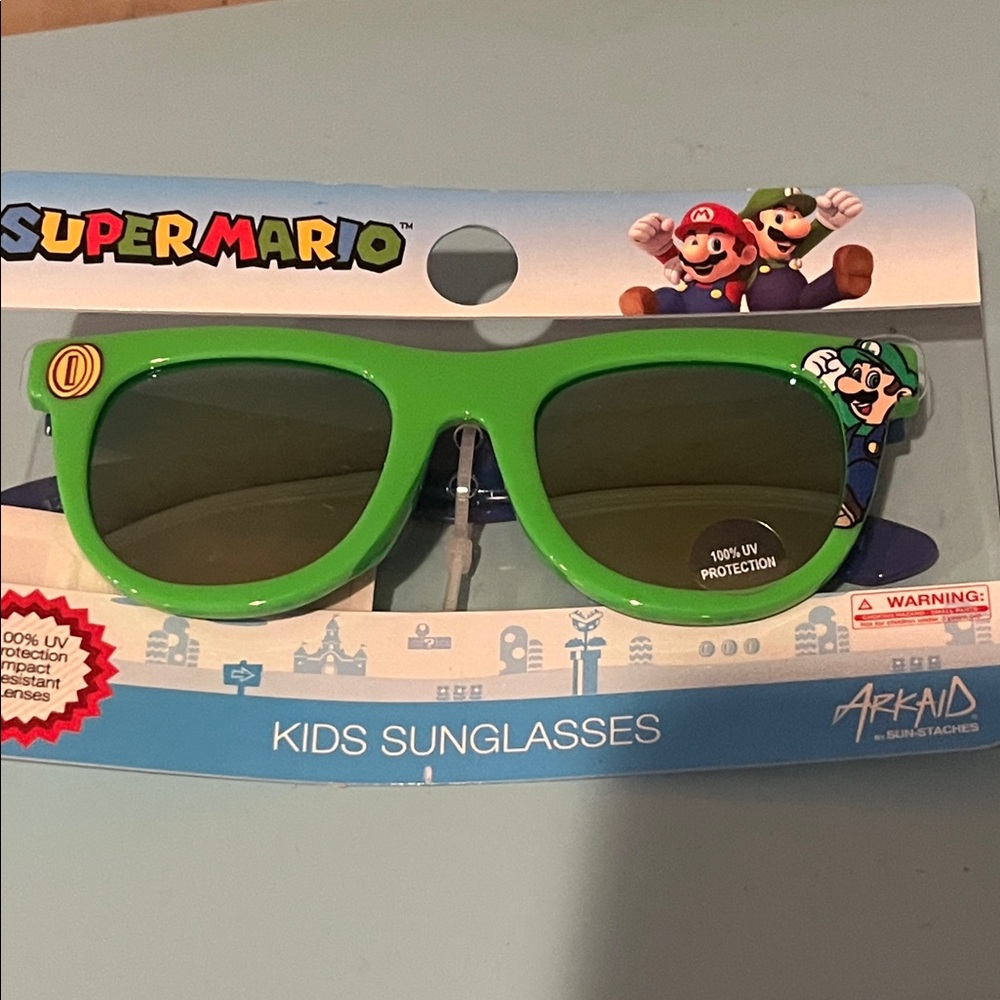 Super Mario Kids Sunglasses - Green Frames new